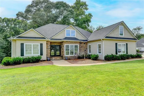 33 Highland Road N, Dahlonega, GA 30533
