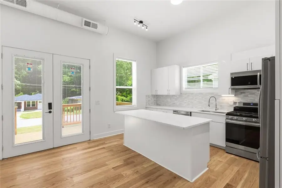 2585 Hood Avenue Nw, Atlanta, GA 30318 - #2