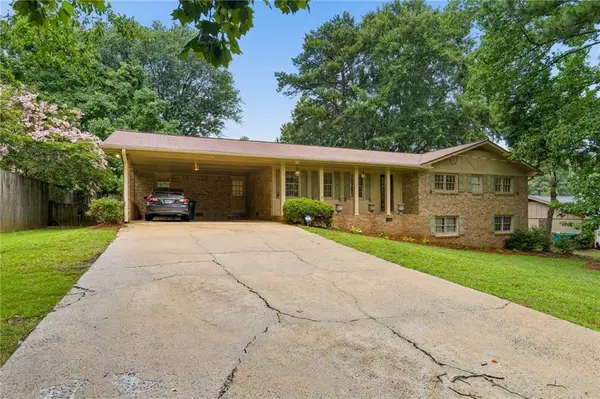 5155 Apollo Lane Sw, Lilburn, GA 30047