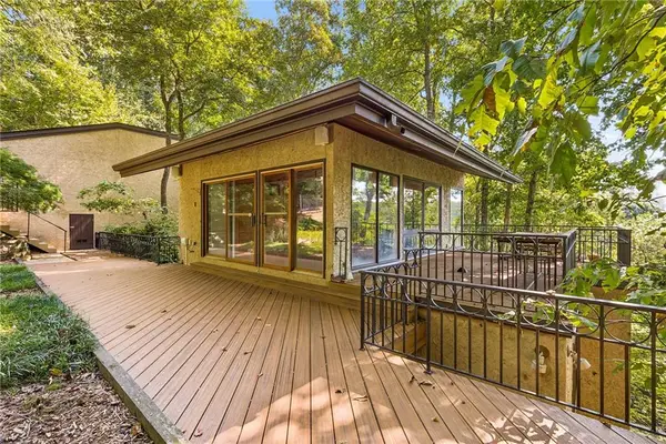 114 River Park Drive, Atlanta, GA 30328