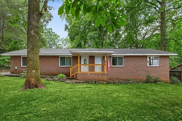 481 E Johns Road Nw, Lilburn, GA 30047