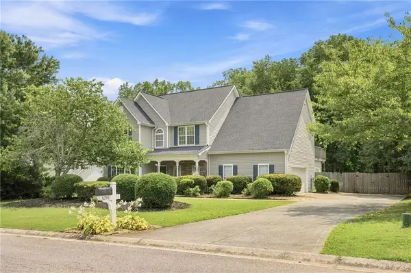 6356 Wilmington Way, Flowery Branch, GA 30542