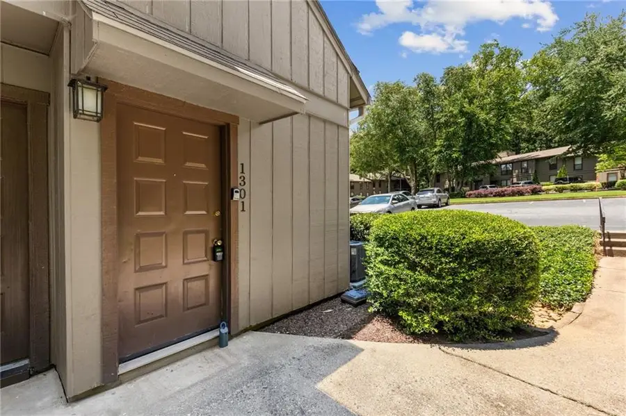 1301 Cumberland Court, Smyrna, GA 30080 - #3