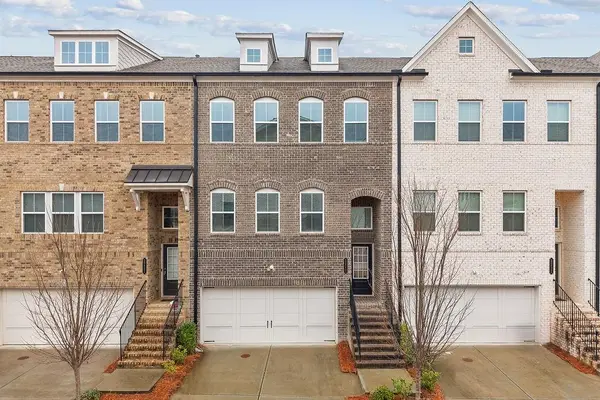 2247 Pink Hawthorn Dr, Buford, GA 30518