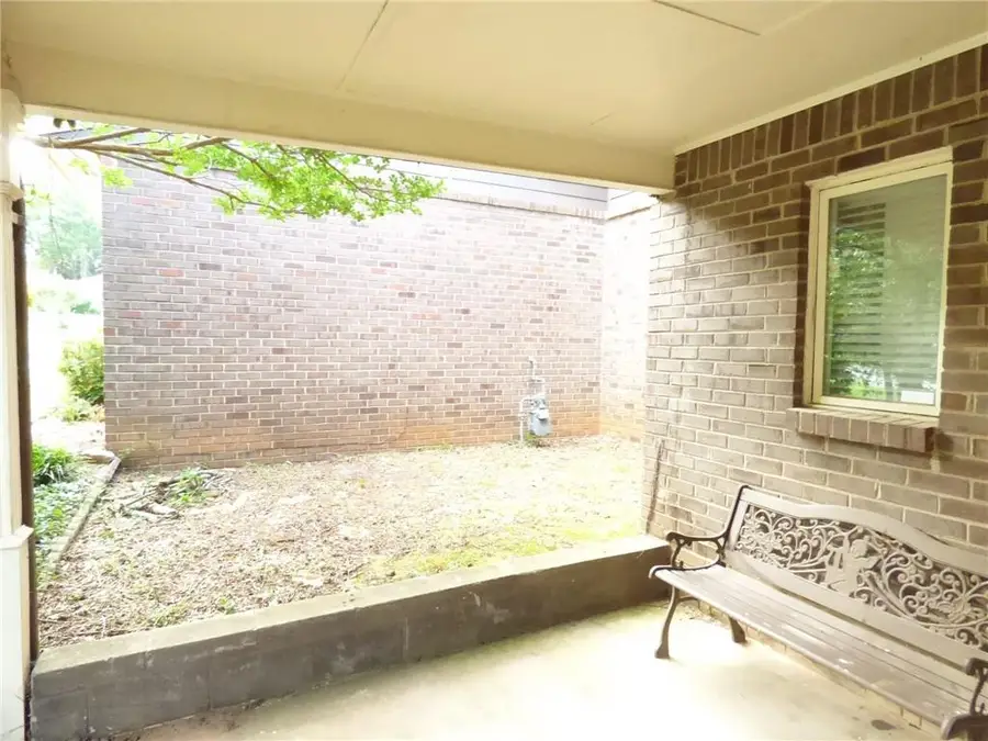1572 Circlestone Drive, Stone Mountain, GA 30088 - #3