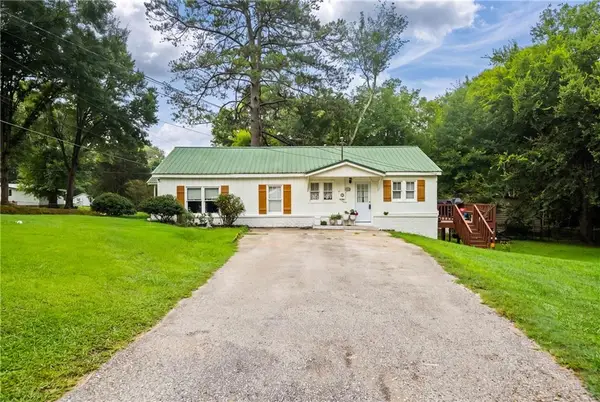 44 Baker Road Sw, Cartersville, GA 30120