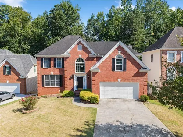 3884 Meandering Way Sw, Lilburn, GA 30047