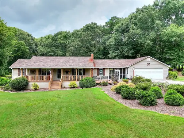 3079 Meadow Trail, Loganville, GA 30052