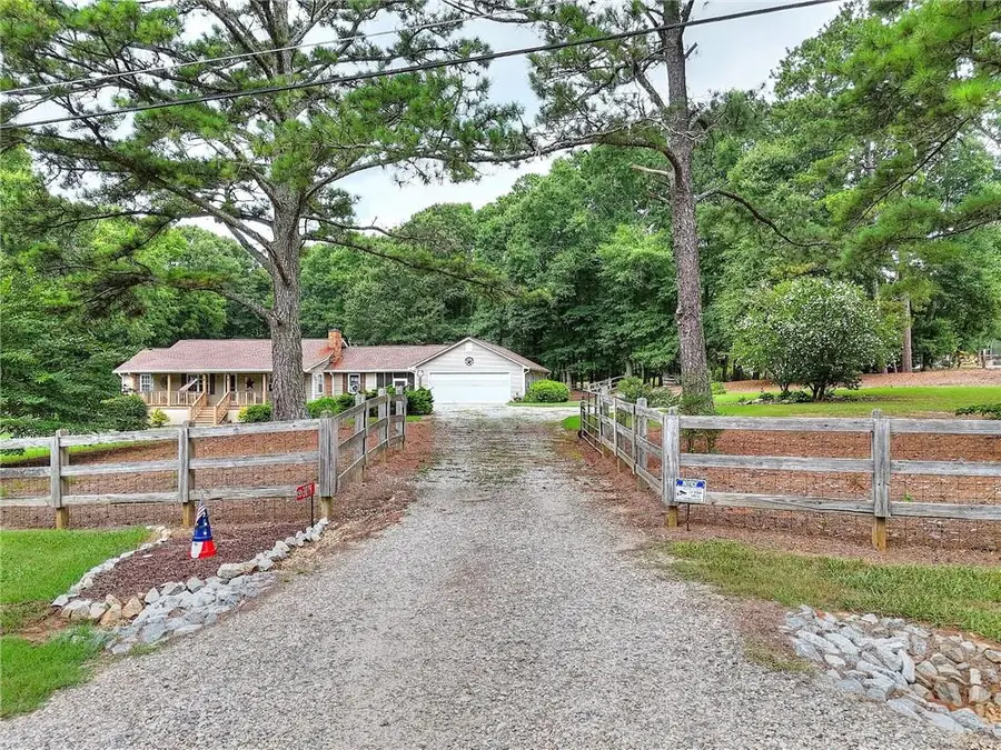 3079 Meadow Trail, Loganville, GA 30052 - #3
