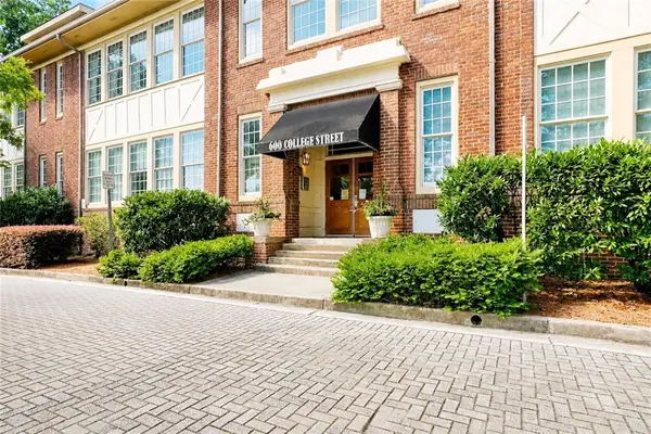 600 College Street #203, Hapeville, GA 30354