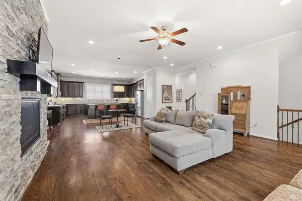 917 Dumaine Trace, Atlanta, GA 30328