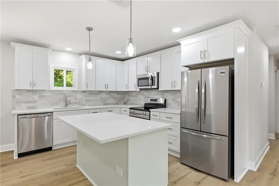 353 Roxbury Drive, Riverdale, GA 30274 - #2