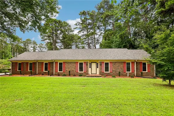 145 White Road, Fayetteville, GA 30214