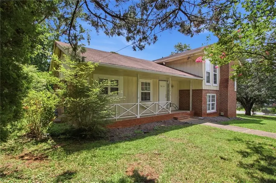 1614 Devon Court, Stone Mountain, GA 30088 - #2