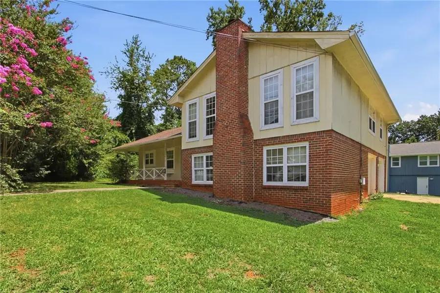 1614 Devon Court, Stone Mountain, GA 30088 - #3