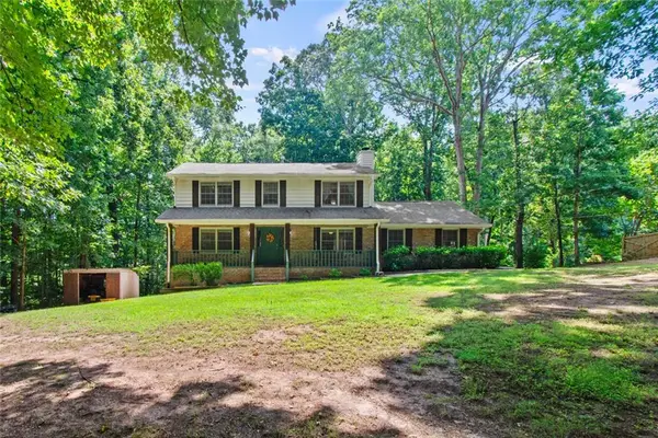 1873 Raintree Court, Snellville, GA 30078
