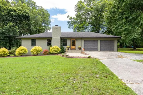 5831 Angham Road, Powder Springs, GA 30127