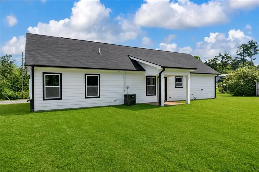 1084 W Adrian Circle Sw, Conyers, GA 30094 - #2
