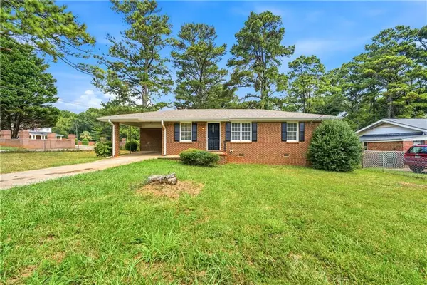 3444 Linecrest Road, Ellenwood, GA 30294