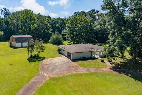18 Valley Trail, Covington, GA 30014
