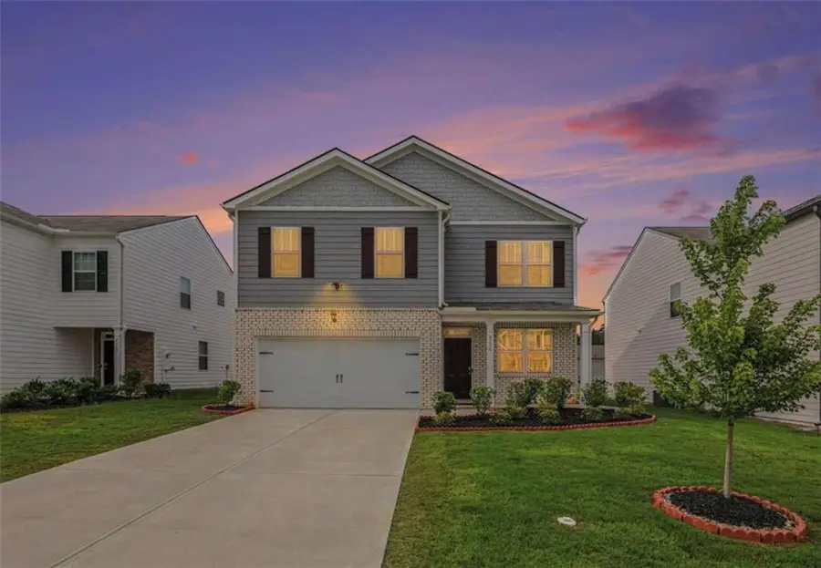 8236 Castleton Drive, Fairburn, GA 30213 - #2