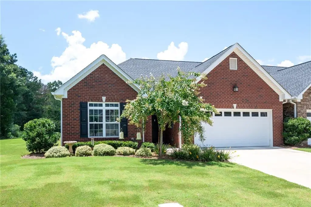 121 Freedoms Way, Calhoun, GA 30701 - #1