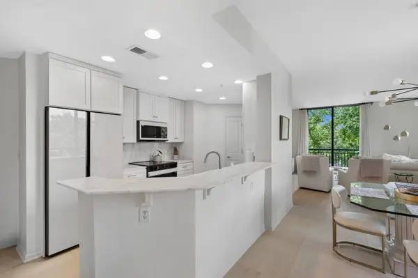 3040 Peachtree Road Nw #211, Atlanta, GA 30305
