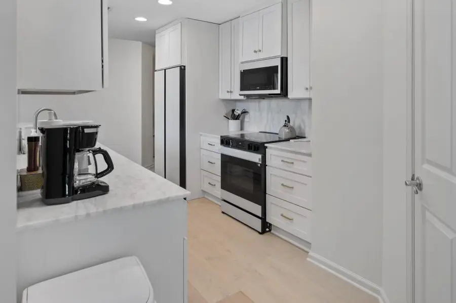 3040 Peachtree Road Nw #211, Atlanta, GA 30305 - #3