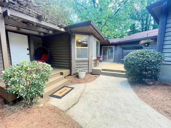 535 Putters Court, Johns Creek, GA 30022