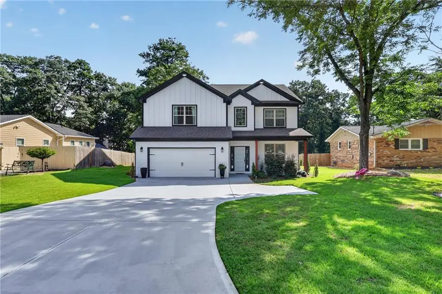 208 Shields Street, Winder, GA 30680 - #2