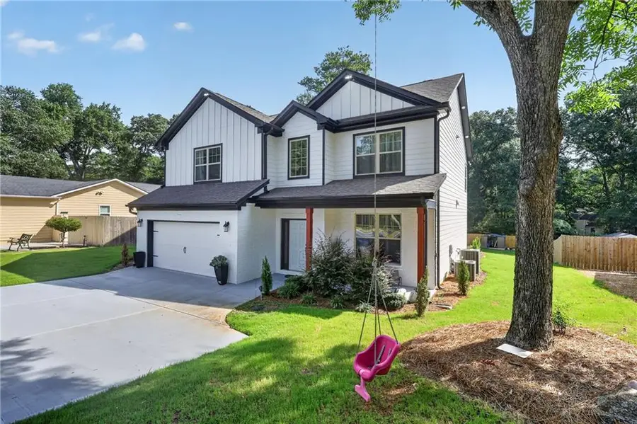 208 Shields Street, Winder, GA 30680 - #3