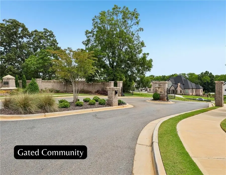 6209 Bridgewood Dr, Buford, GA 30518 - #2