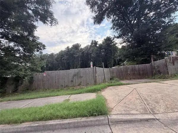 879 S Hairston Road S, Stone Mountain, GA 30088
