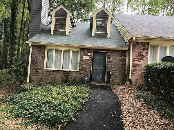 7090 Williamsburg Drive, Riverdale, GA 30274