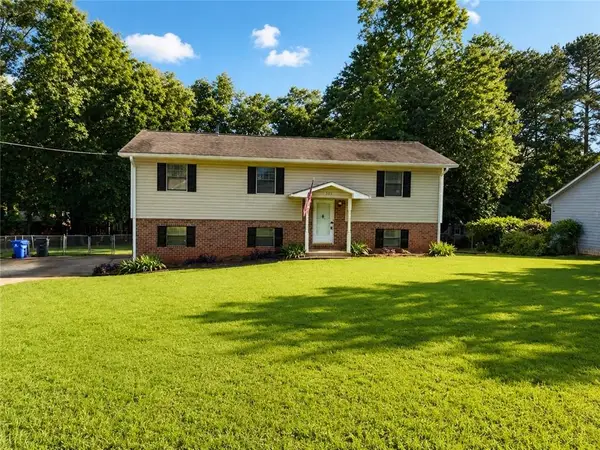 209 Ridge Run, Stockbridge, GA 30281