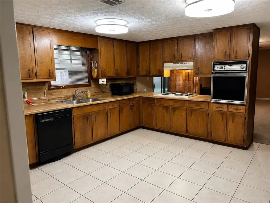 209 Ridge Run, Stockbridge, GA 30281 - #2