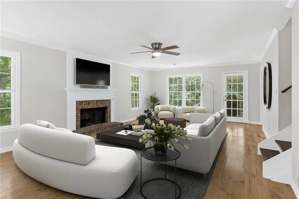 341 Westover Drive, Woodstock, GA 30188 - #1