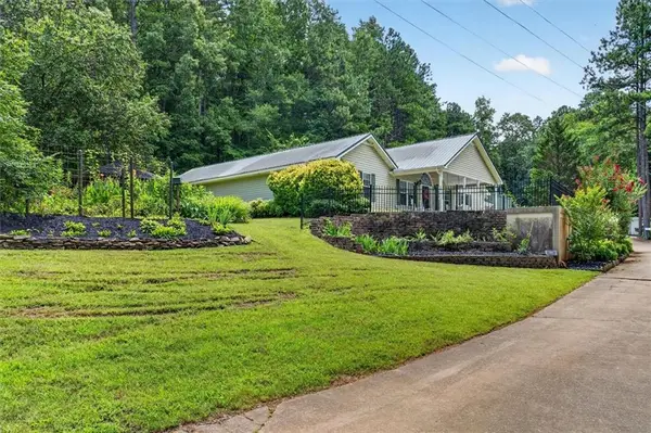 79 Chestnut Path, Dallas, GA 30132