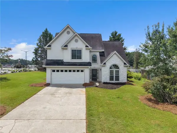 9757 Washington Circle, Jonesboro, GA 30238