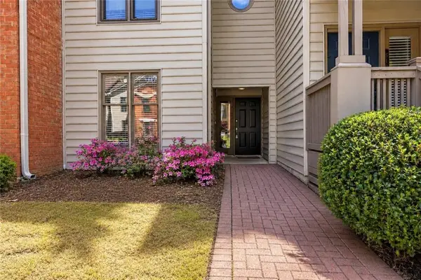 507 Garden Court, Atlanta, GA 30328
