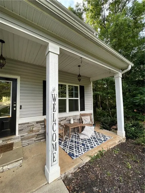 180 Smokey Ridge Drive, Newnan, GA 30263