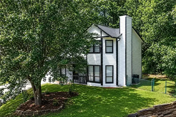 556 Sunfield Drive Nw, Lilburn, GA 30047