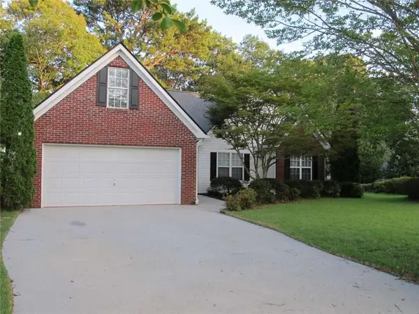 518 Red Tip Court, Loganville, GA 30052