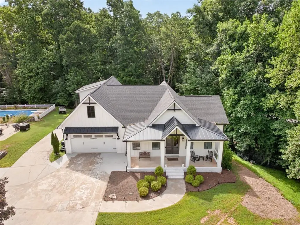 6052 Oak Hill Drive, Flowery Branch, GA 30542 - #1