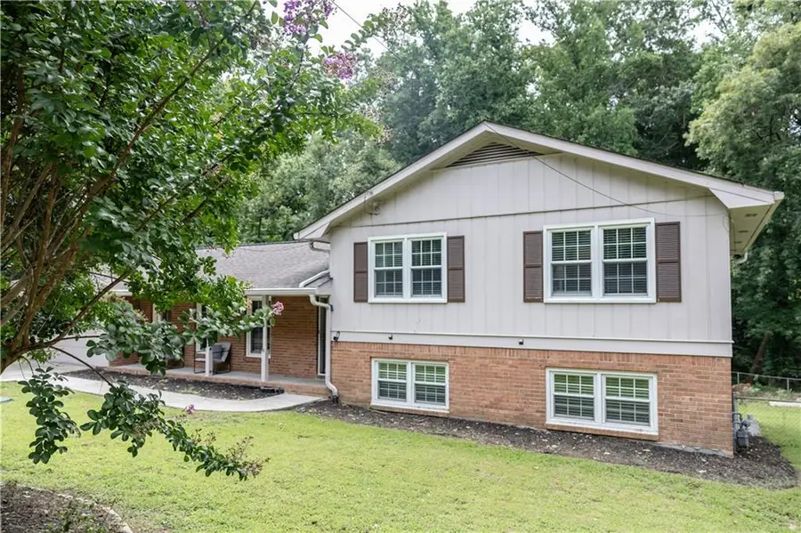 5382 Rockwood Ct., Stone Mountain, GA 30087 - #2