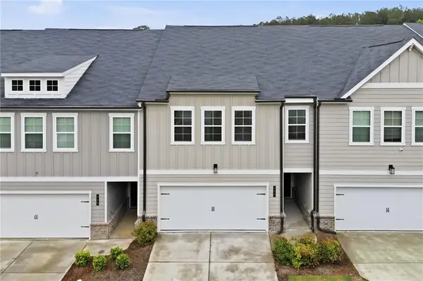 230 Point Place Drive, Loganville, GA 30052