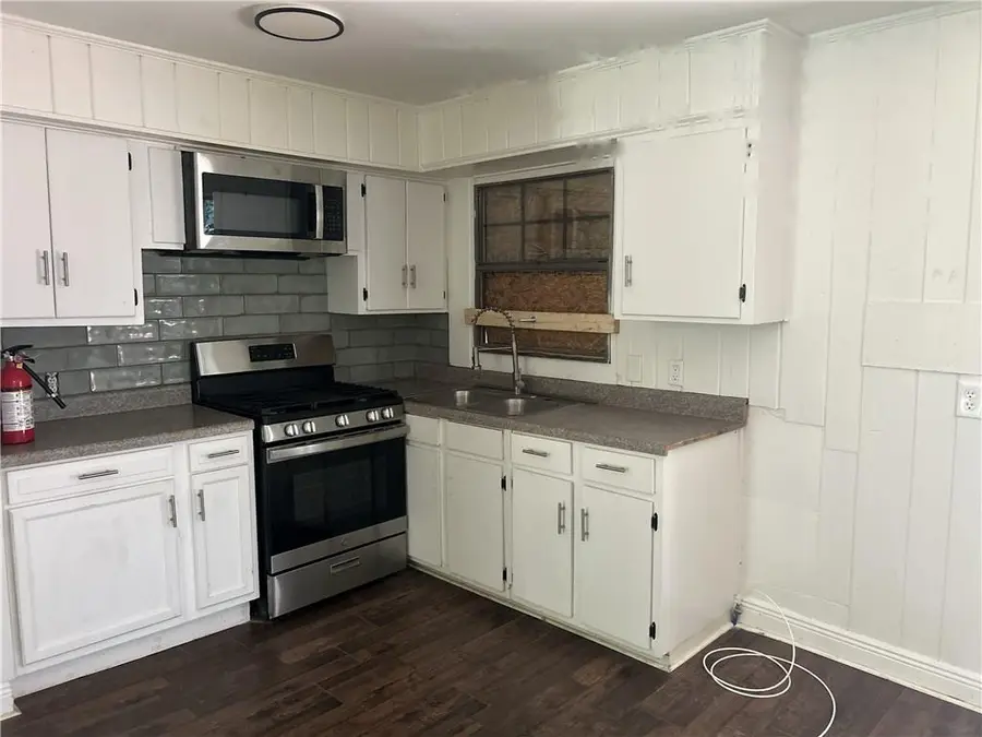 2740 Santa Barbara Drive Nw, Atlanta, GA 30318 - #2