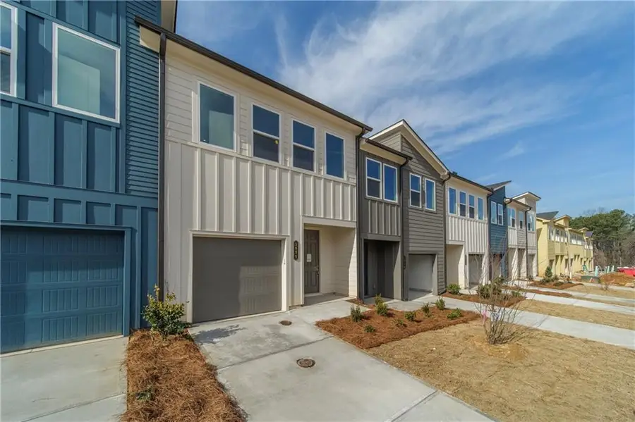 1668 Florence Run Nw, Atlanta, GA 30318 - #3