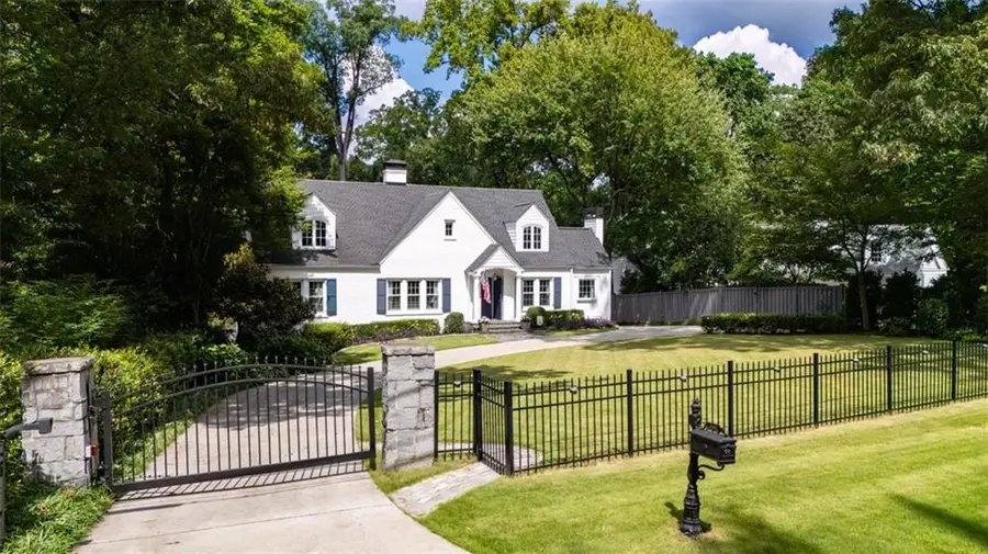 3590 Ivy Road Ne, Atlanta, GA 30342 - #3
