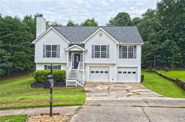 6532 Sundial Avenue, Flowery Branch, GA 30542